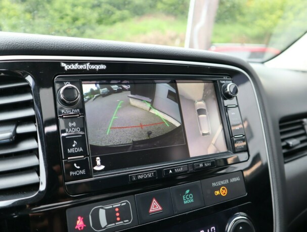 mitsubishi-outlander-elektrisitetbensin-2016-big-26