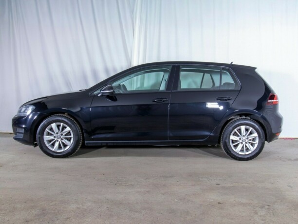 volkswagen-golf-diesel-2014-big-4