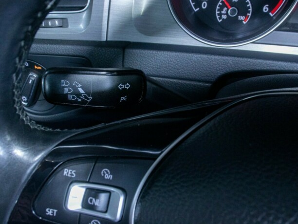 volkswagen-golf-diesel-2014-big-29