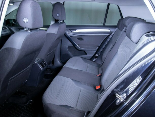 volkswagen-golf-diesel-2014-big-45