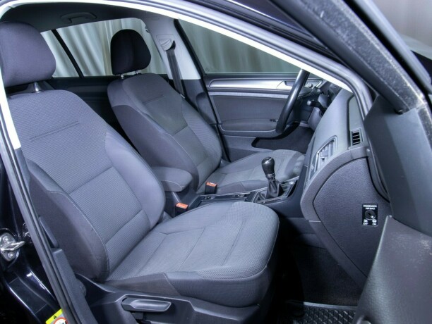 volkswagen-golf-diesel-2014-big-48