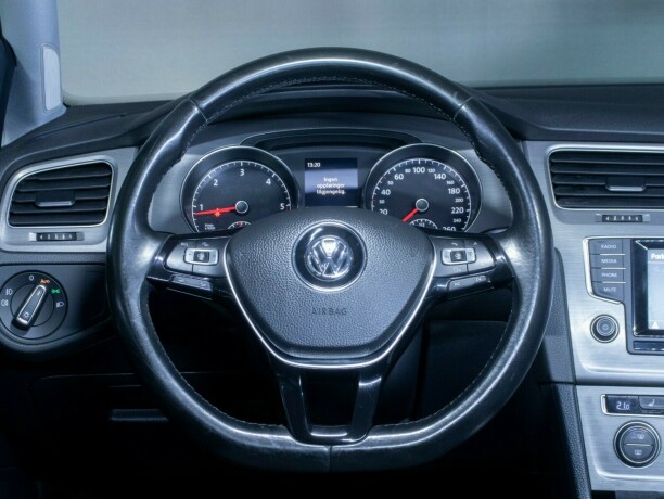 volkswagen-golf-diesel-2014-big-31
