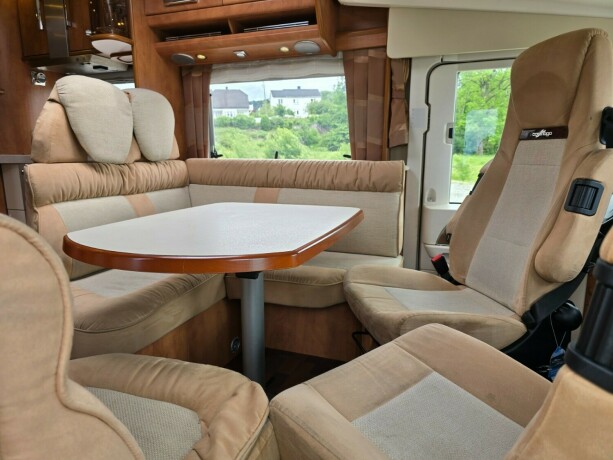 carthago-chic-c-line-i-50-diesel-2013-big-31