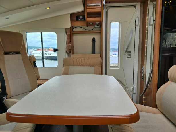 carthago-chic-c-line-i-50-diesel-2013-big-38