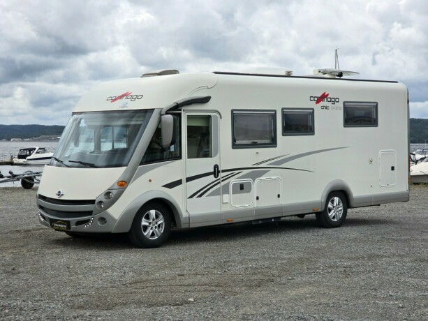 carthago-chic-c-line-i-50-diesel-2013-big-81