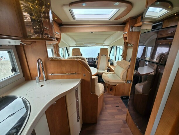 carthago-chic-c-line-i-50-diesel-2013-big-73