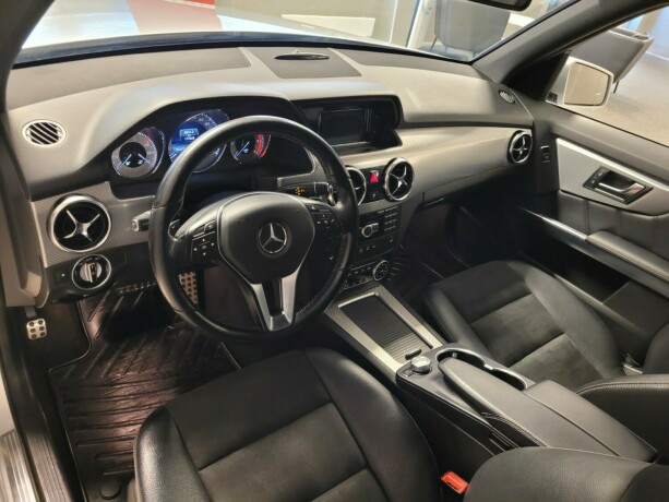 mercedes-benz-glk-diesel-2013-big-24