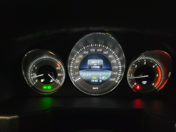 mercedes-benz-glk-diesel-2013-big-28