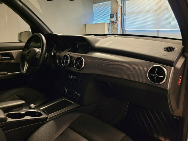mercedes-benz-glk-diesel-2013-big-13