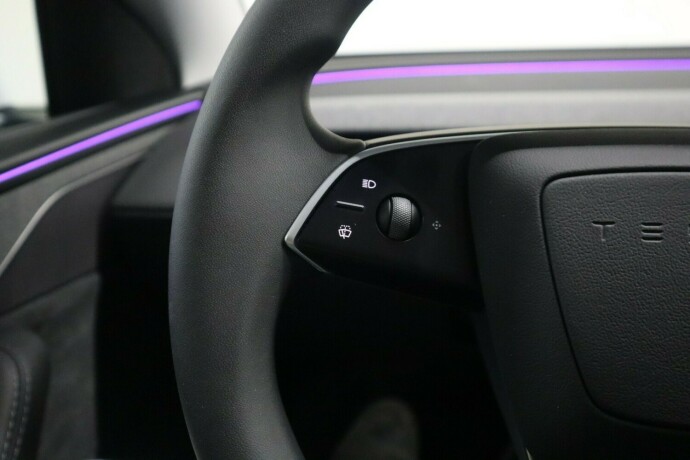 tesla-model-y-elektrisitet-2025-big-13