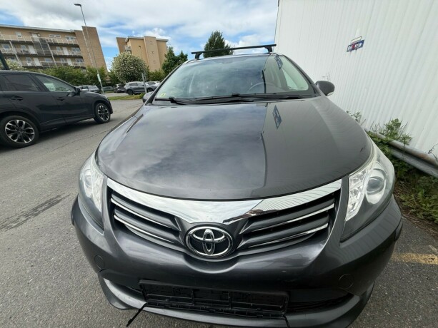 toyota-avensis-bensin-2014-big-20