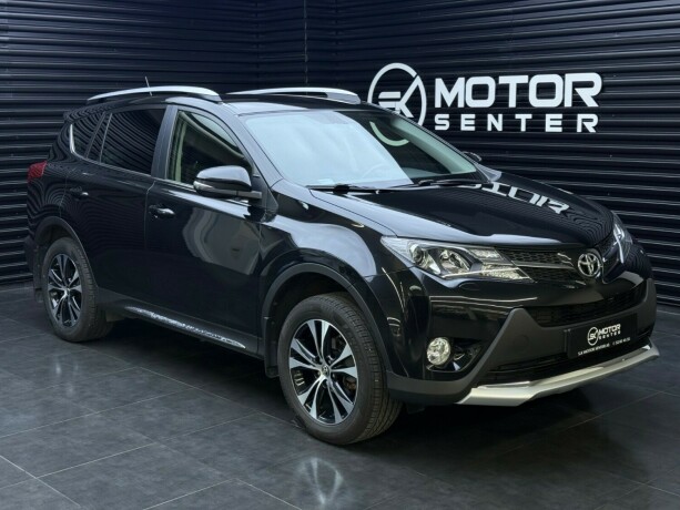 toyota-rav4-bensin-2015-big-0