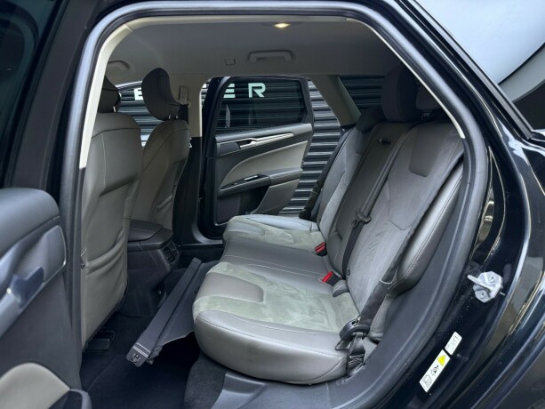 ford-mondeo-diesel-2015-big-26