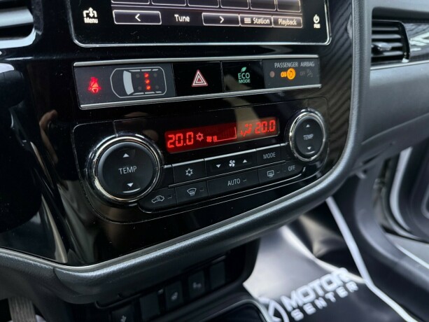 mitsubishi-outlander-elektrisitetbensin-2019-big-18