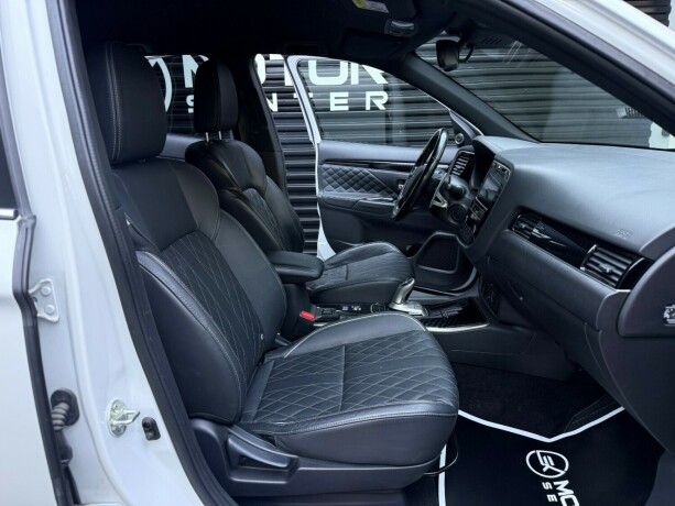 mitsubishi-outlander-elektrisitetbensin-2019-big-25