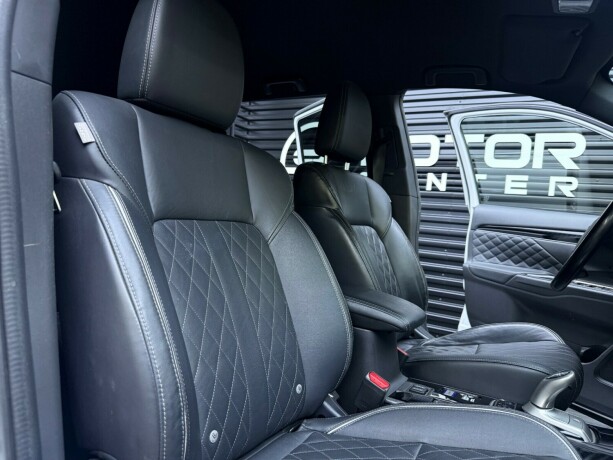 mitsubishi-outlander-elektrisitetbensin-2019-big-26