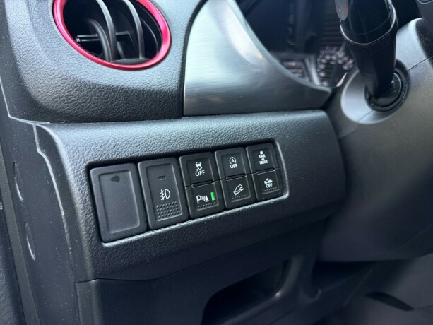 suzuki-vitara-bensin-2016-big-24