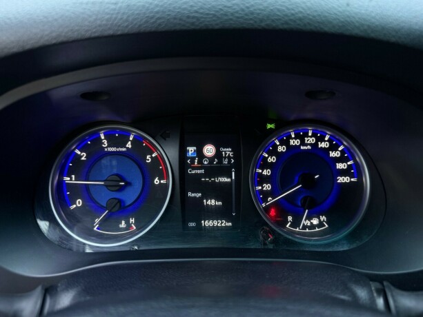 toyota-hilux-diesel-2019-big-17