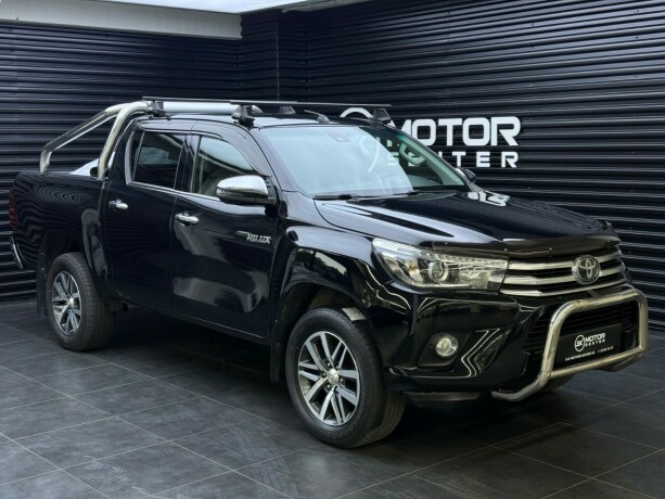 toyota-hilux-diesel-2019-big-0