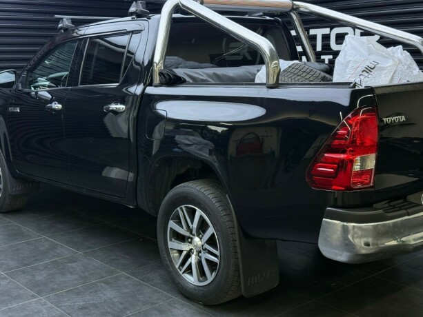toyota-hilux-diesel-2019-big-9
