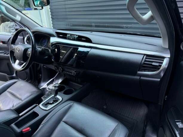 toyota-hilux-diesel-2019-big-13