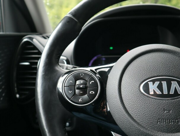 kia-e-soul-elektrisitet-2021-big-15