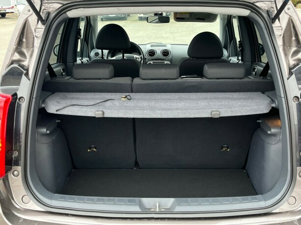 mitsubishi-colt-bensin-2012-big-25