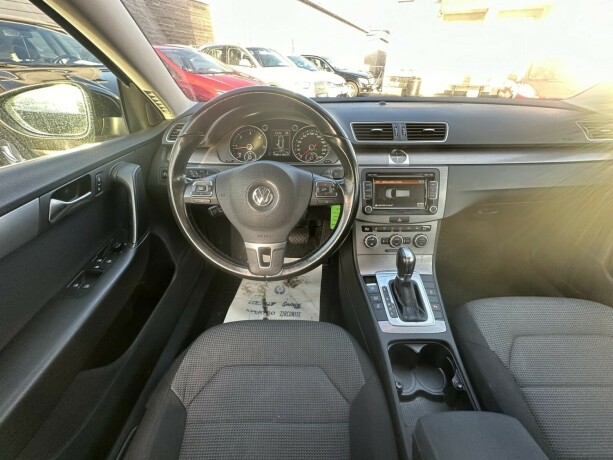 volkswagen-passat-diesel-2013-big-8