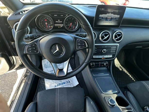 mercedes-benz-a-klasse-bensin-2018-big-7