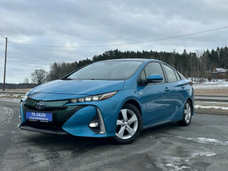 TOYOTA | Prius | Elektrisitet+bensin | 2017
