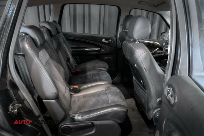 ford-s-max-diesel-2010-big-14