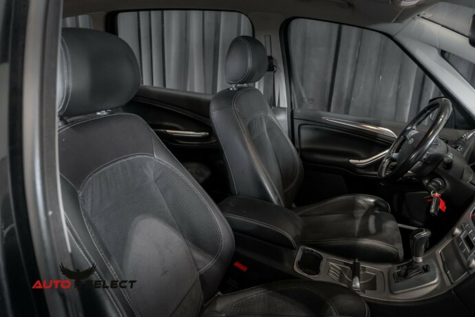 ford-s-max-diesel-2010-big-21