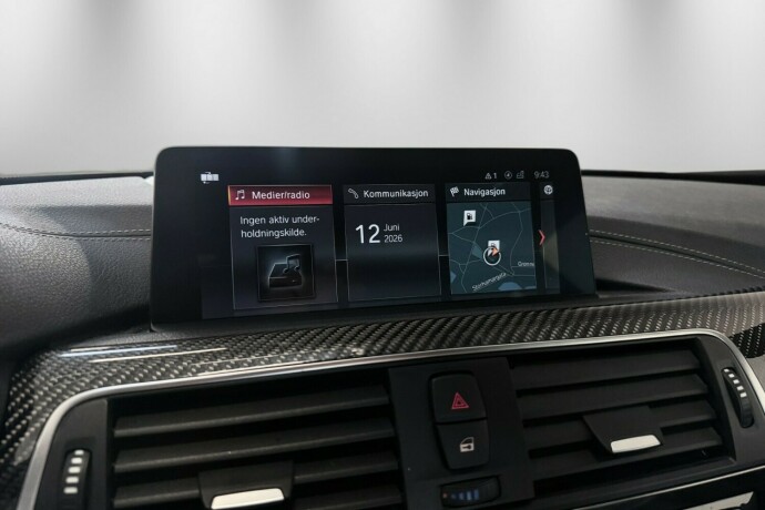 bmw-m4-bensin-2020-big-24