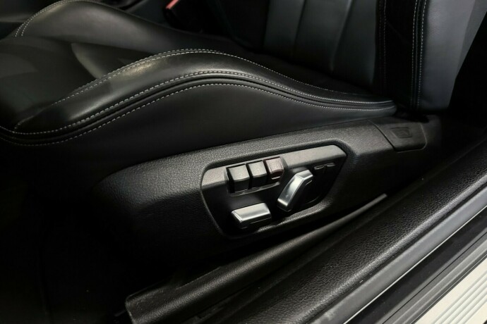 bmw-m4-bensin-2020-big-13
