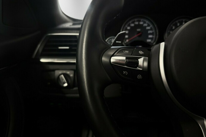 bmw-m4-bensin-2020-big-19