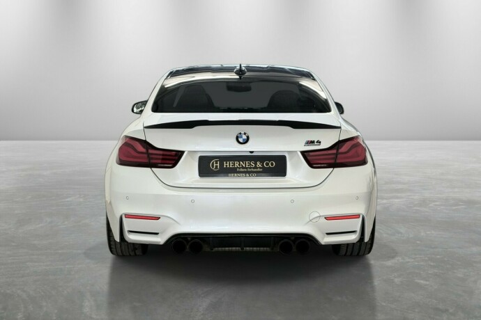 bmw-m4-bensin-2020-big-8
