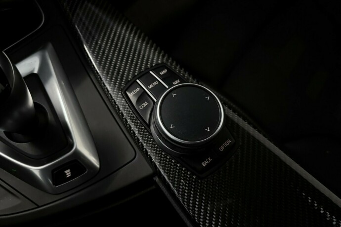 bmw-m4-bensin-2020-big-31