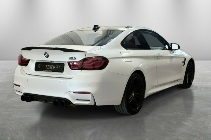 bmw-m4-bensin-2020-big-6