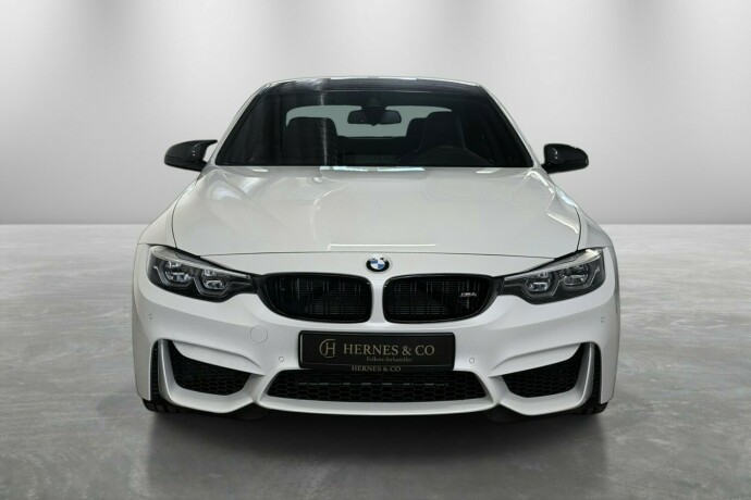 bmw-m4-bensin-2020-big-3