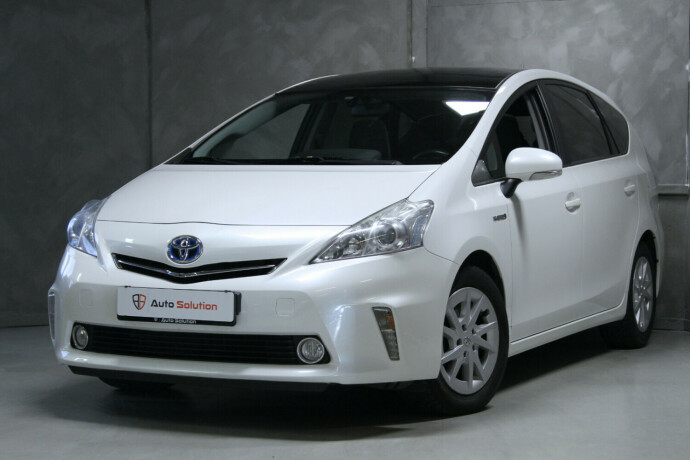 toyota-prius-bensin-2012-big-0