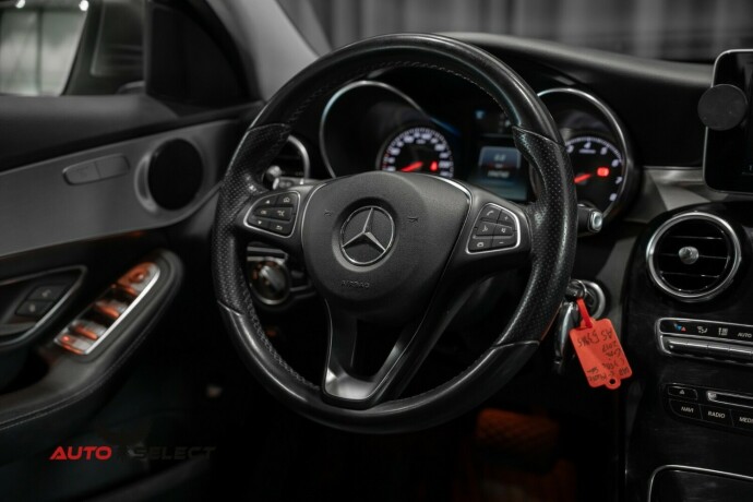 mercedes-benz-c-klasse-elektrisitetbensin-2017-big-32