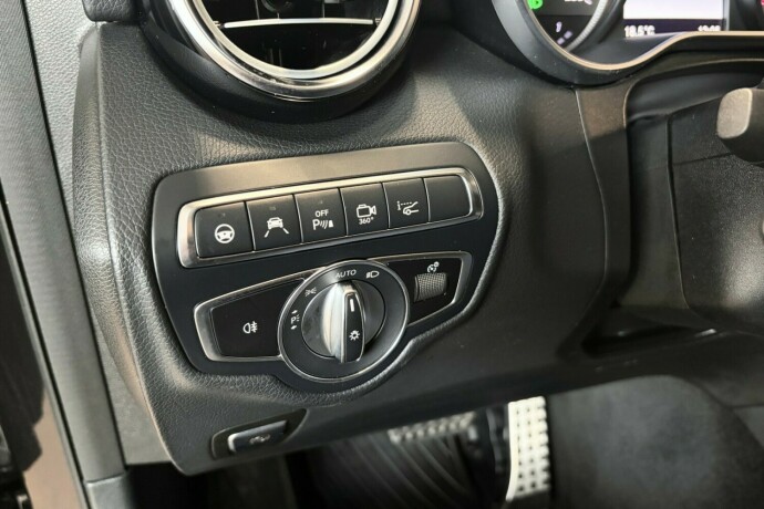 mercedes-benz-glc-elektrisitetbensin-2018-big-12