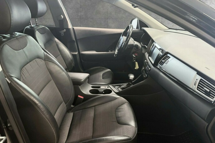 kia-niro-elektrisitetbensin-2017-big-25