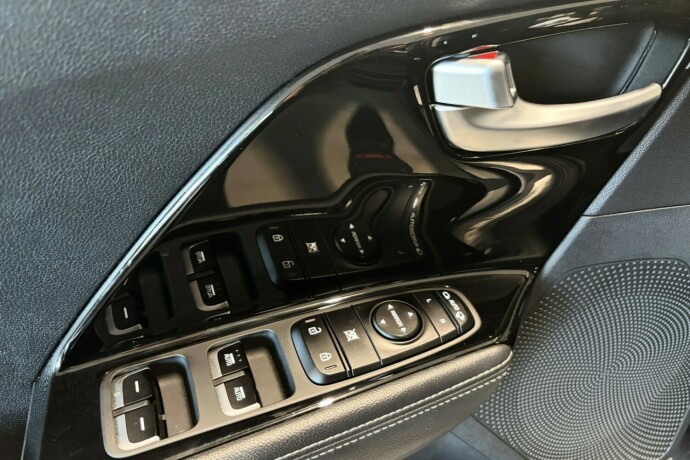 kia-niro-elektrisitetbensin-2017-big-13