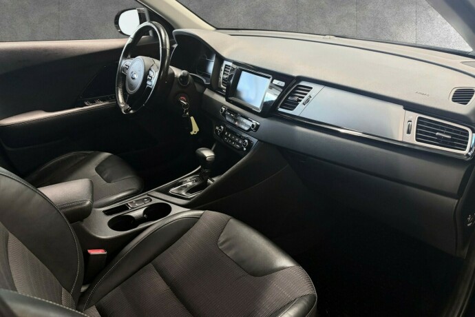 kia-niro-elektrisitetbensin-2017-big-26