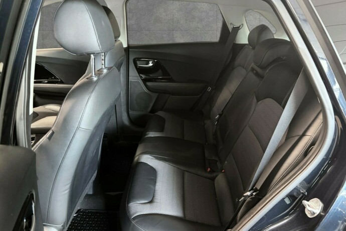 kia-niro-elektrisitetbensin-2017-big-21