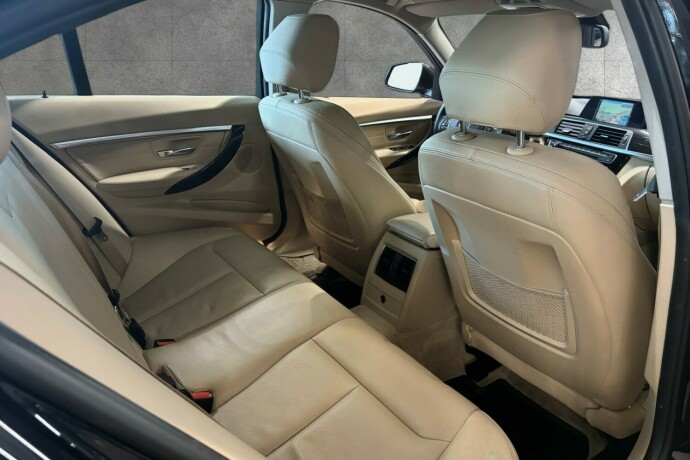 bmw-3-serie-elektrisitetbensin-2016-big-24