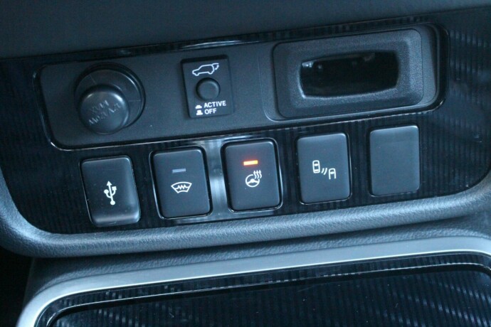 mitsubishi-outlander-elektrisitetbensin-2019-big-24