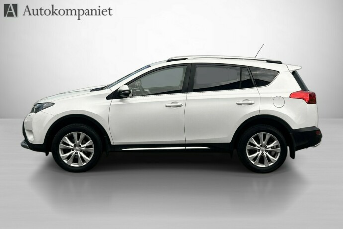 toyota-rav4-bensin-2014-big-1