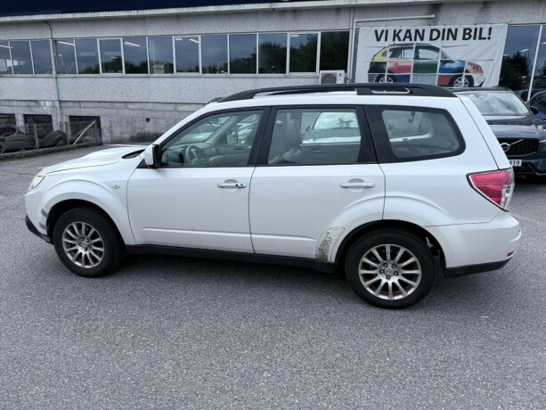 subaru-forester-diesel-2010-big-7